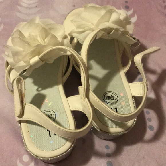 Girl sandals - Picture 3 of 6